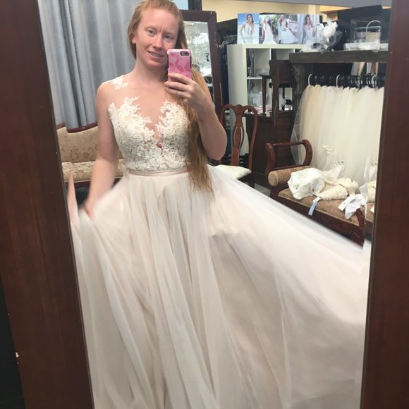 Allure Bridals 2-piece Wedding DressLace Illusion Top, Nude/Ivory bottom, A-line - Picture 8 of 11